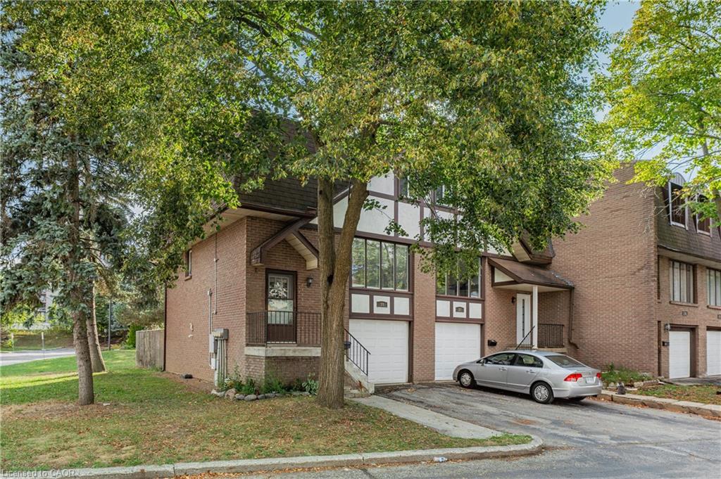 49 Cedarwoods Crescent Unit 28, Kitchener, ON N2C 2L1