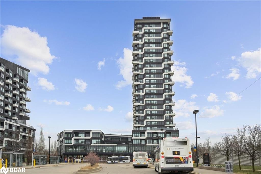 297 Oak Walk Drive Unit 2203, Oakville, ON L6H 3R6