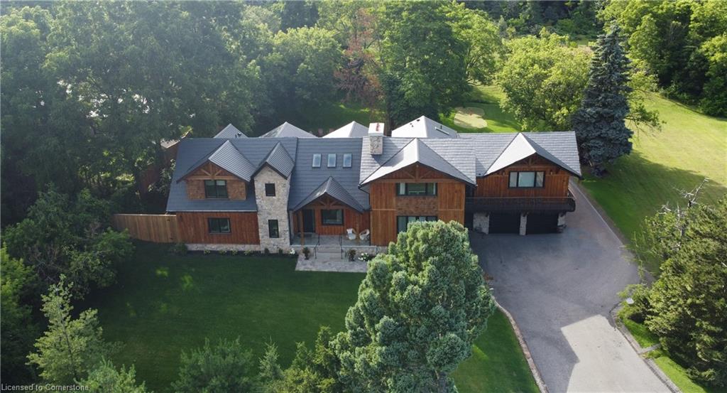 2019 Dundas St, Burlington, ON L7P 0S8