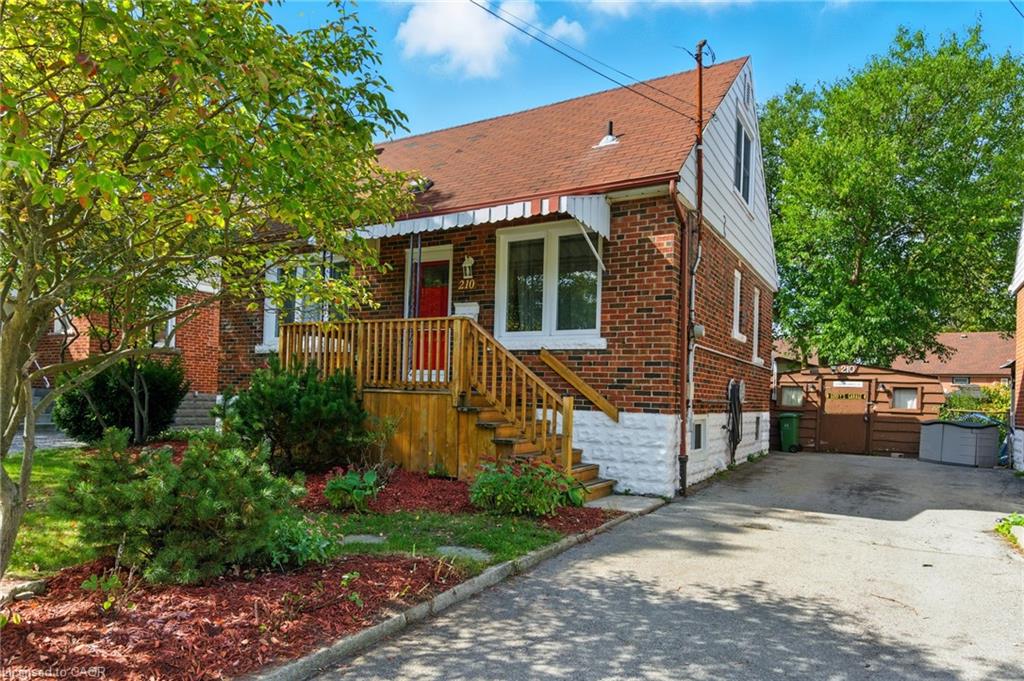 210 E 12th St, Hamilton, ON L9A 3X6
