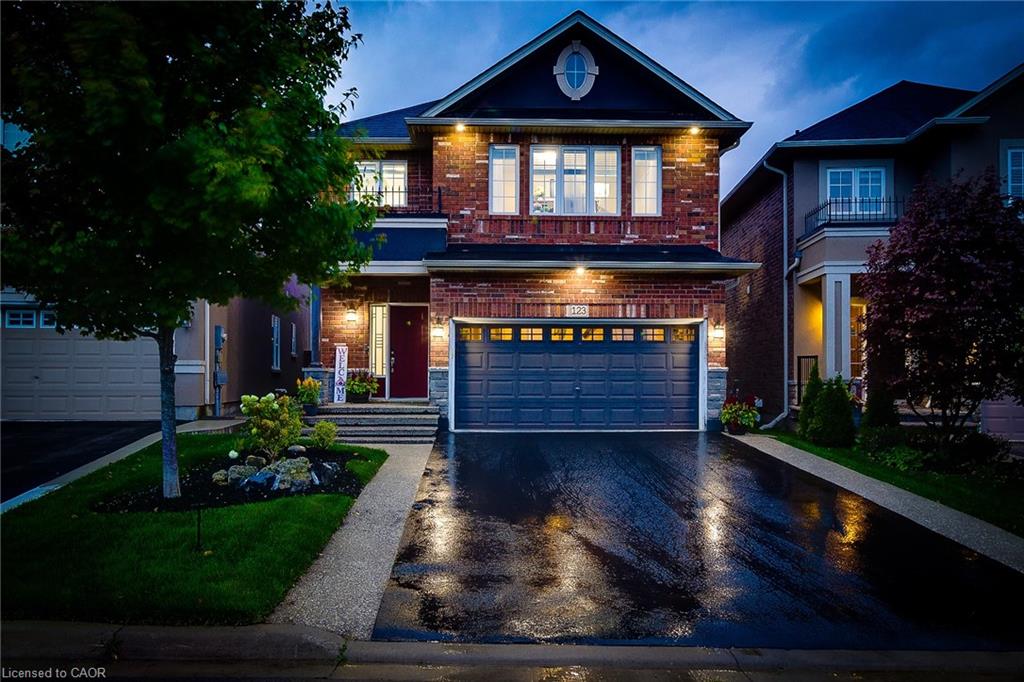 123 Vinton Rd, Hamilton, ON L9K 0G8