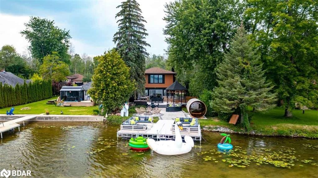 943 Barry Ave, Innisfil, ON L0L 1W0