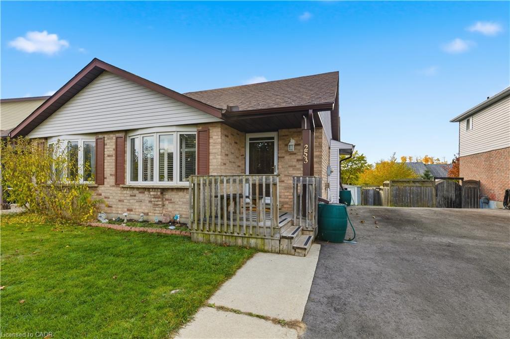 253 Benesfort Cres, Kitchener, ON N2N 3B5