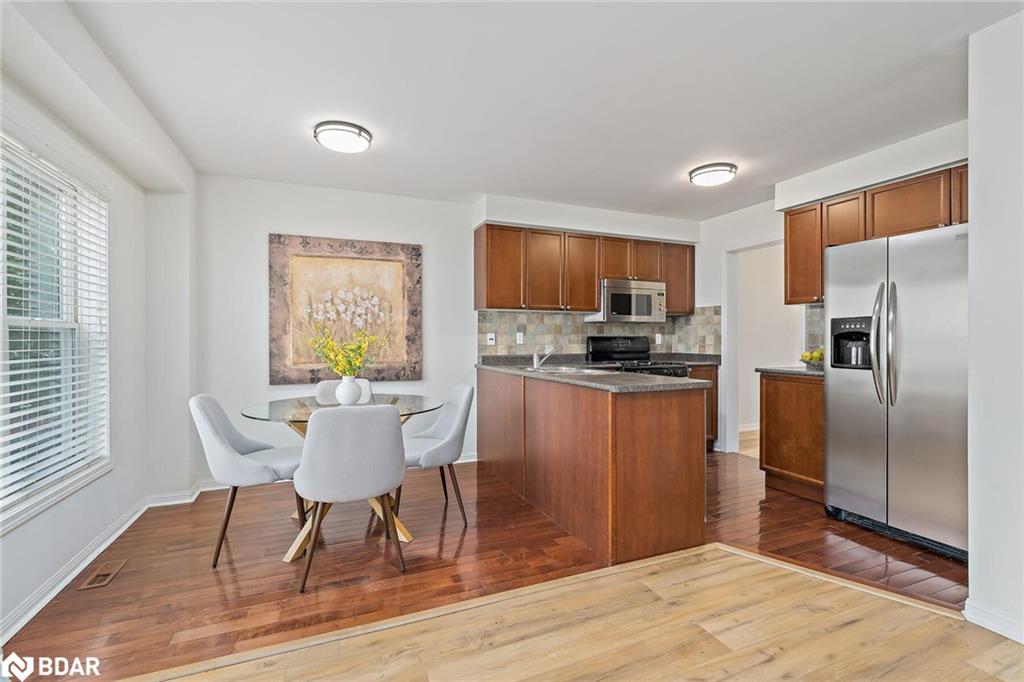 21 Seed House Ln, Halton Hills, ON L7G 6K2