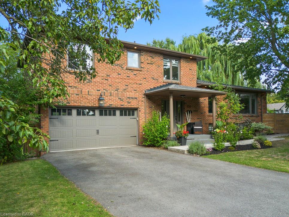 231 Southwood Ct, Oakville, ON L6L 5L9
