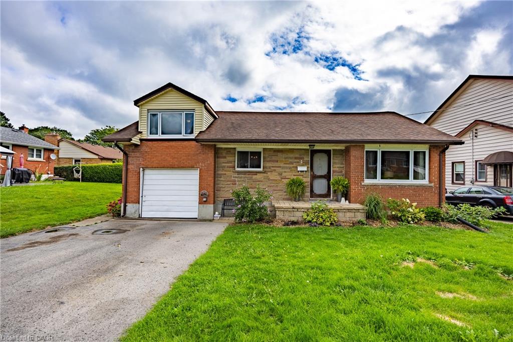 5 Bint Ave, Simcoe, ON N3Y 4J4