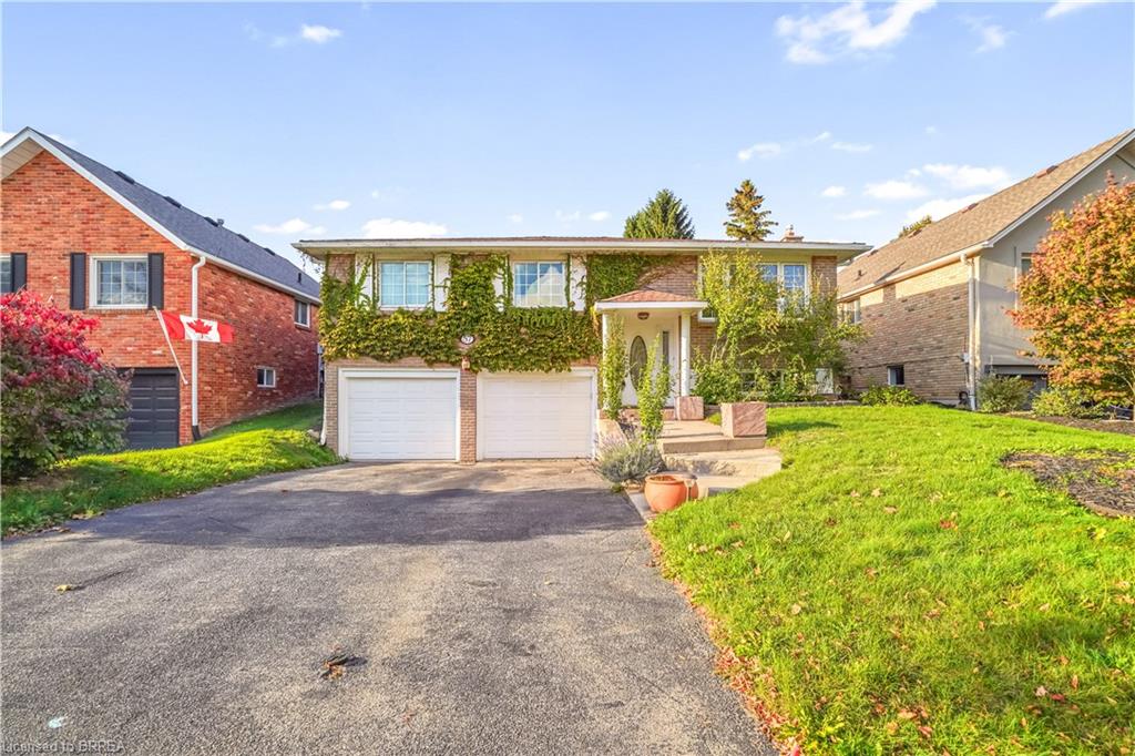 57 Ashgrove Ave, Brantford, ON N3R 6E3