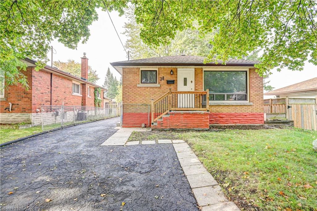 38 Broadview Ave, Cambridge, ON N1R 3V7