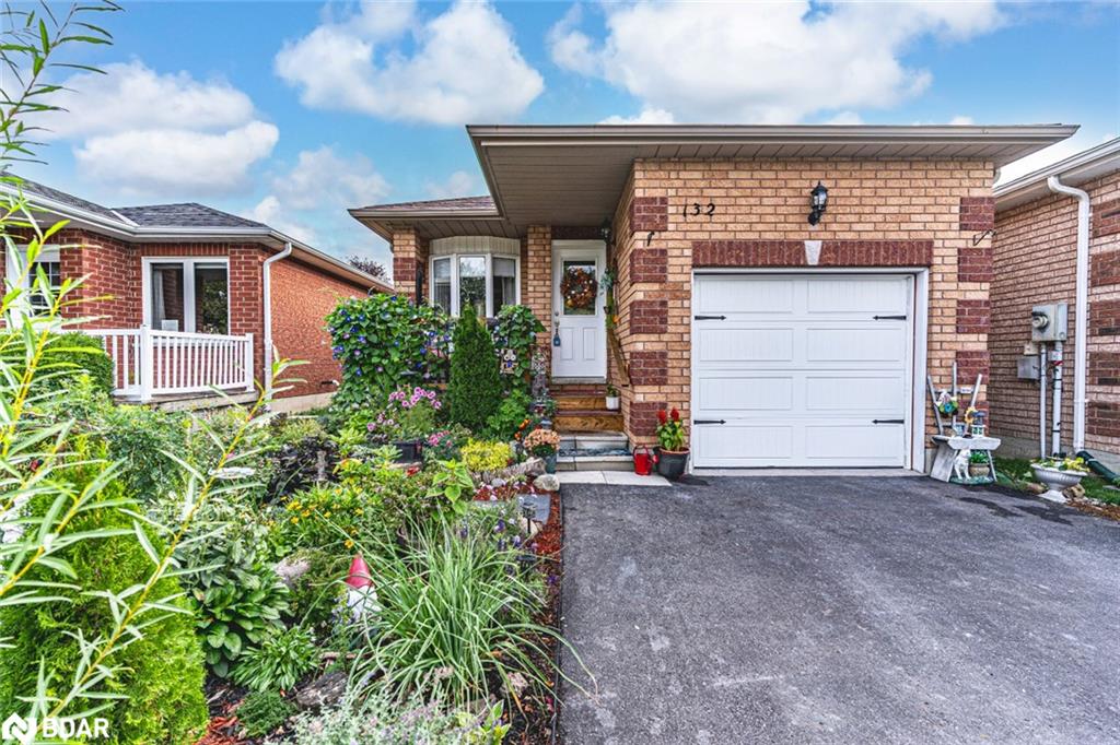 132 Benson Dr, Barrie, ON L4N 7Y3