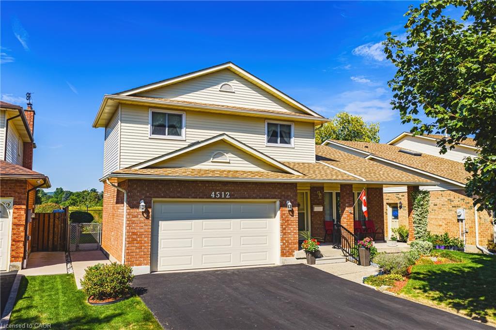 4512 Green Meadow Blvd, Lincoln, ON L3J 0A8