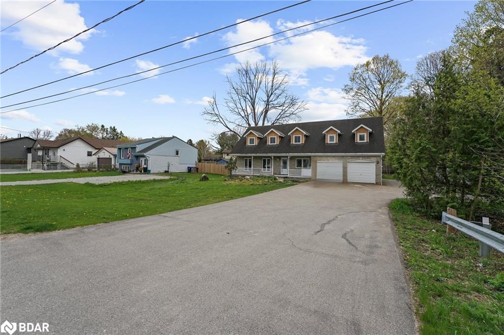 190 Centre St, Essa, ON L0M 1B0