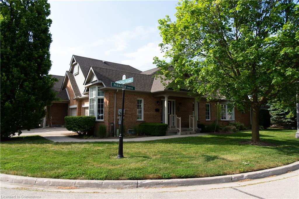 22 Magnolia Ln, Guelph, ON N1G 4X7