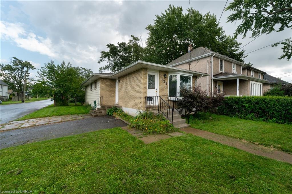 124 Oakland Ave, Welland, ON L3C 2C3