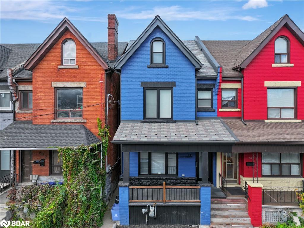 211 John St N, Hamilton, ON L8L 4P4