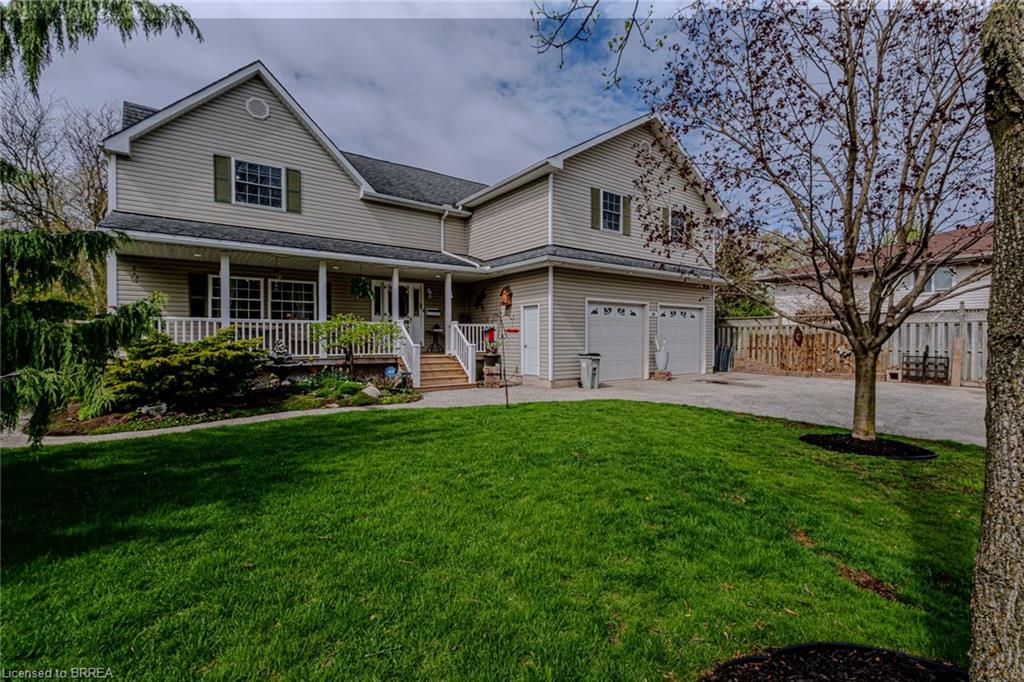 388 Mckellar St, Strathroy-Caradoc, ON N7G 2Y5