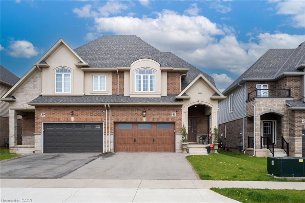 41 Foothills Ln, Hamilton, ON L8E 5L4