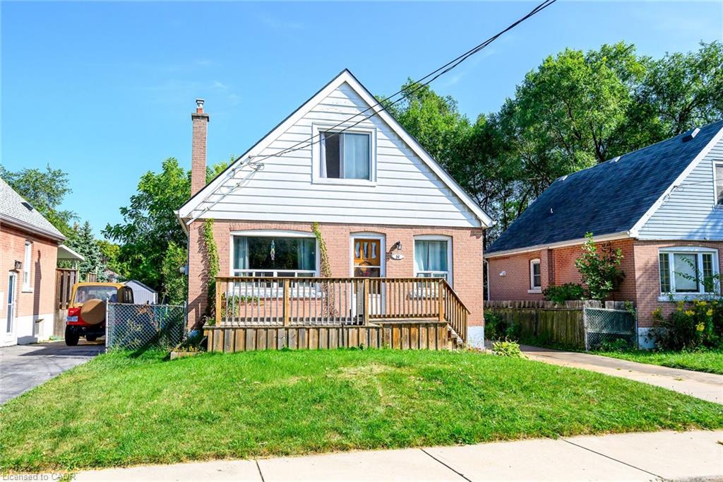 51 Shadyside Ave, Hamilton, ON L8V 3E2