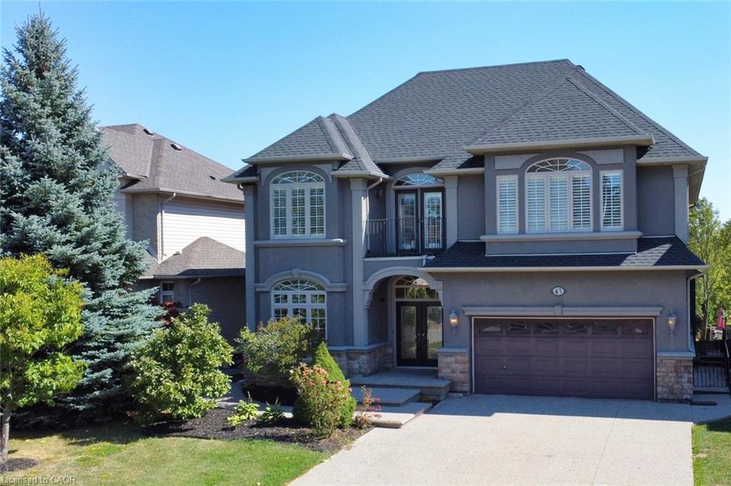 43 Lowinger Ave, Hamilton, ON L9K 1P7