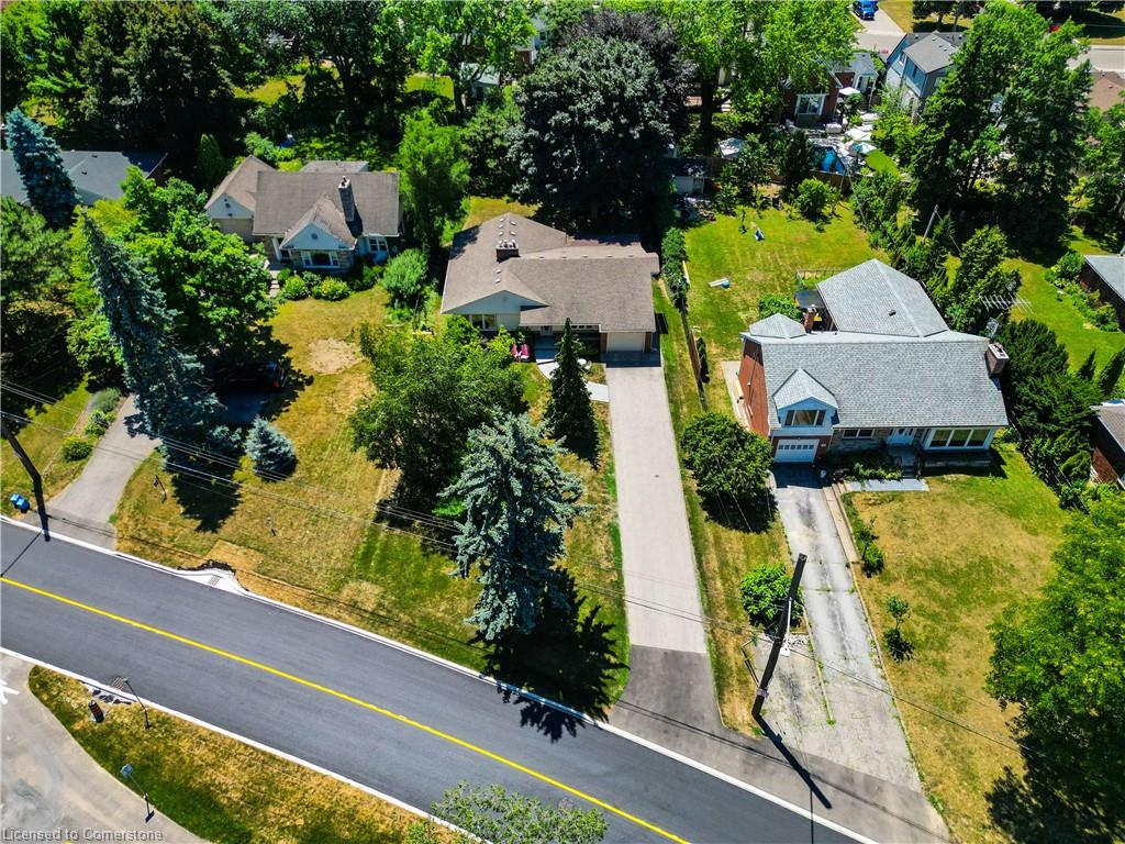 20 Mountain Brow Blvd, Hamilton, ON L8T 1A3