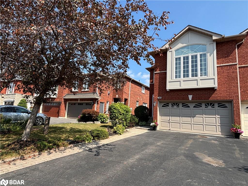 2140 Glenhampton Rd, Oakville, ON L6M 3X1