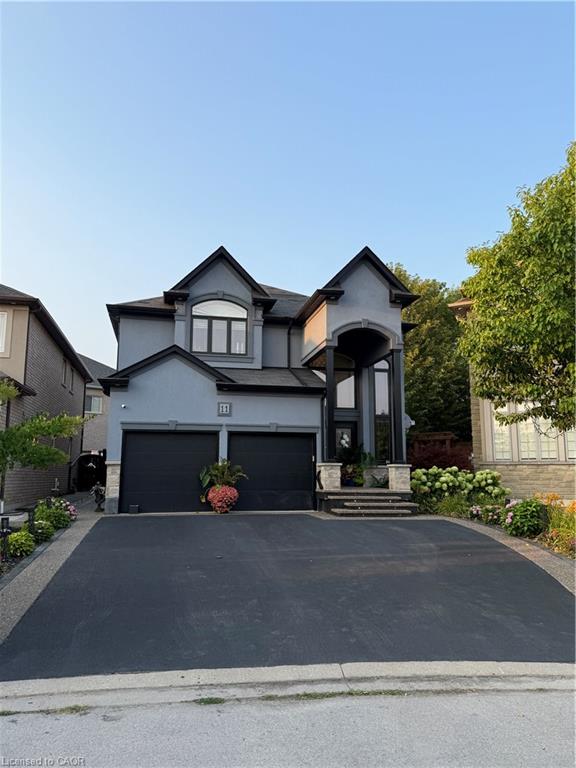 11 Donatello Ct, Hamilton, ON L9B 0C2