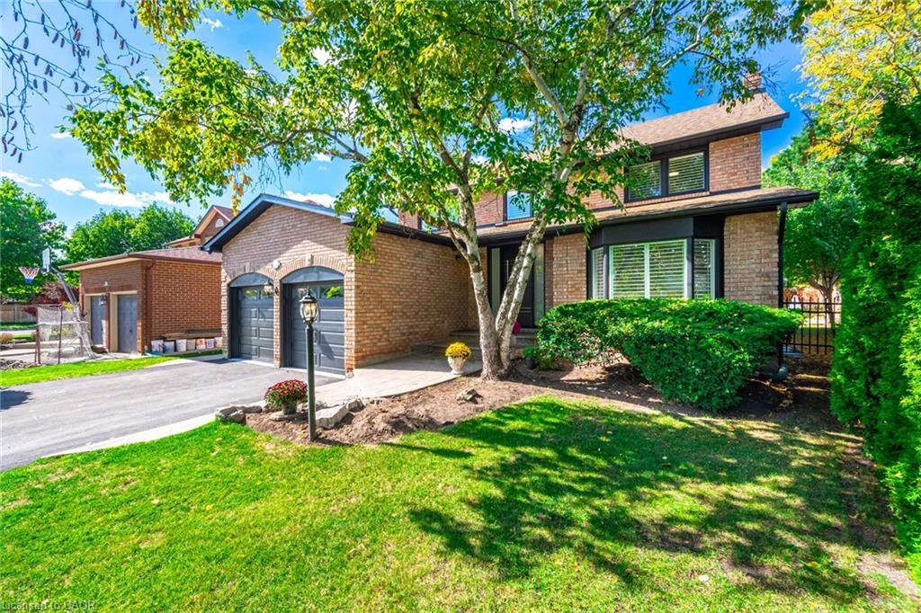 1324 Birchcliff Dr, Oakville, ON L6M 2A4