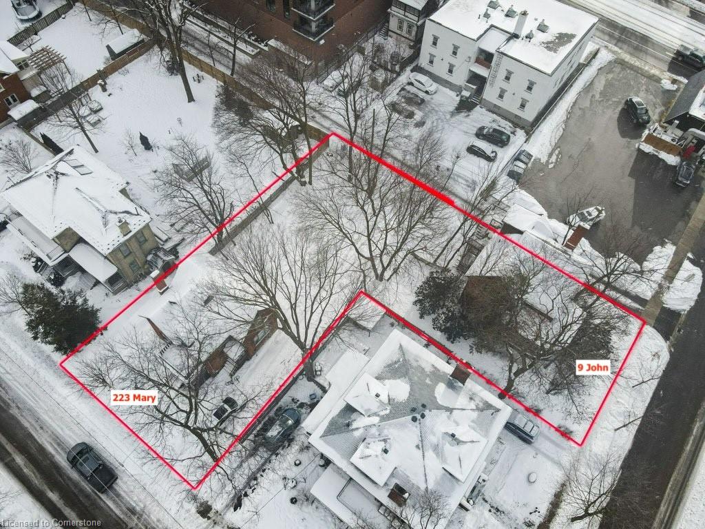 223 Mary St, Waterloo, ON N2J 1S3