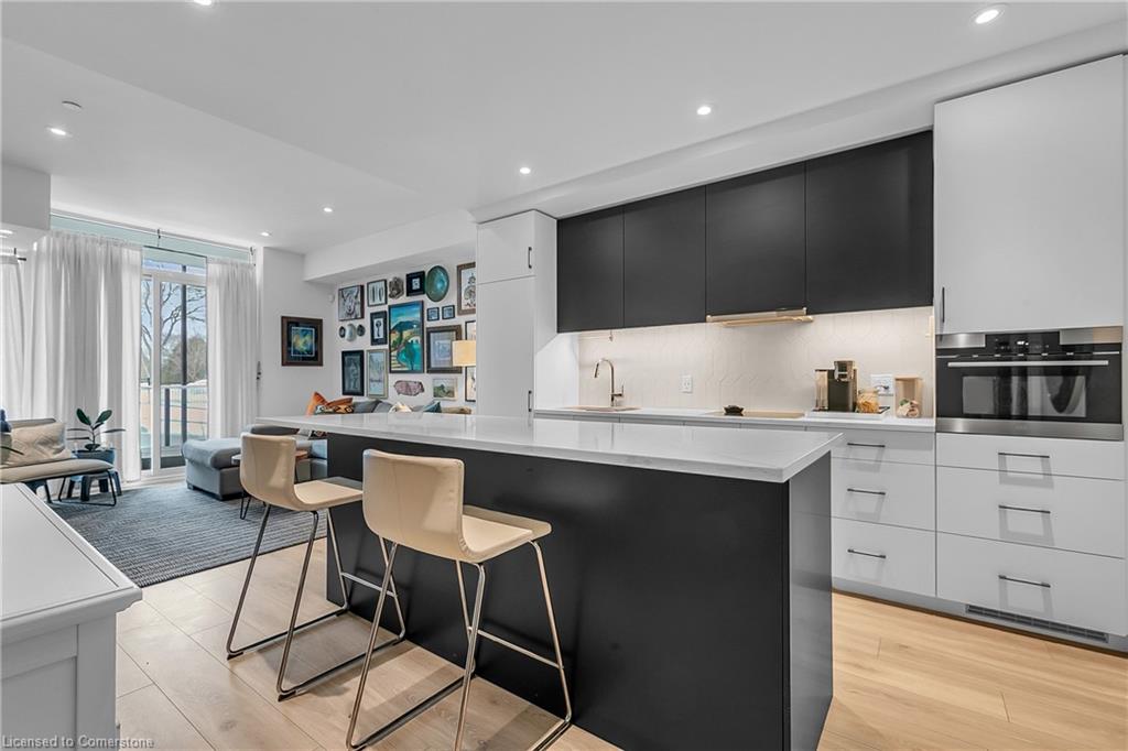 741 King Street W Unit 102, Kitchener, ON N2H 1E5