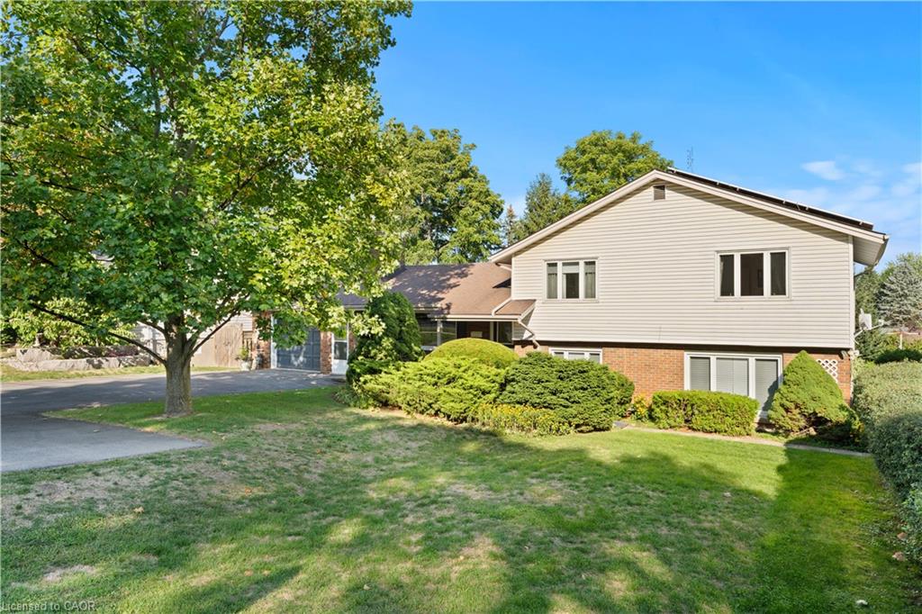1327 Pelham St, Pelham, ON L0S 1E0