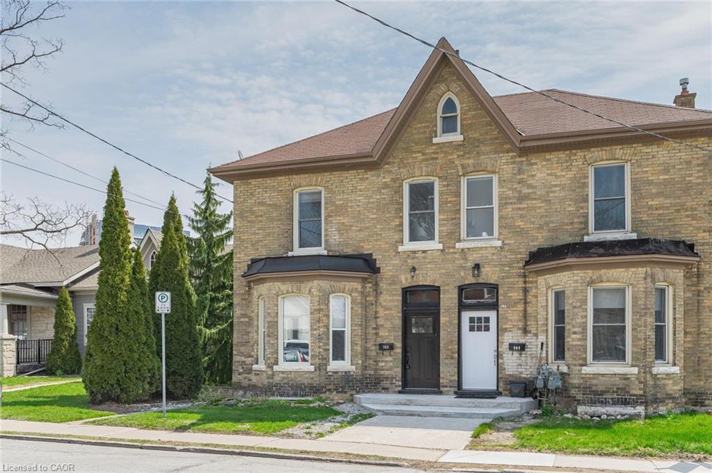 103 Surrey St E, Guelph, ON N1H 3P7