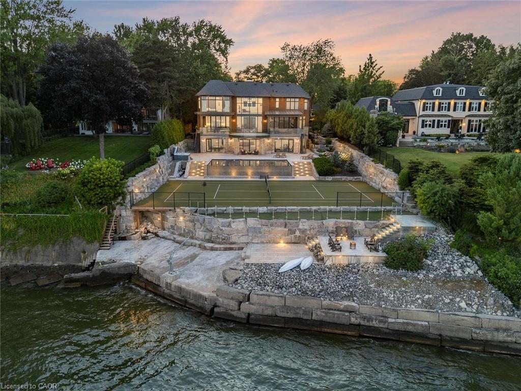 140 Secord Ln, Burlington, ON L7L 2H7