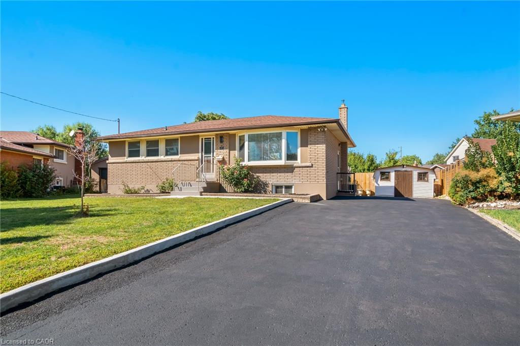 37 Coronation Blvd, St. Catharines, ON L2S 2V2