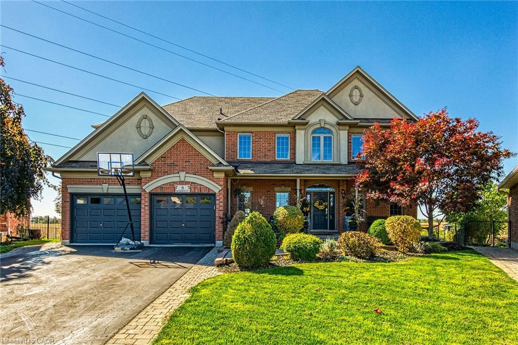 8 Blackburn Ct, Caledonia, ON N3W 2N9