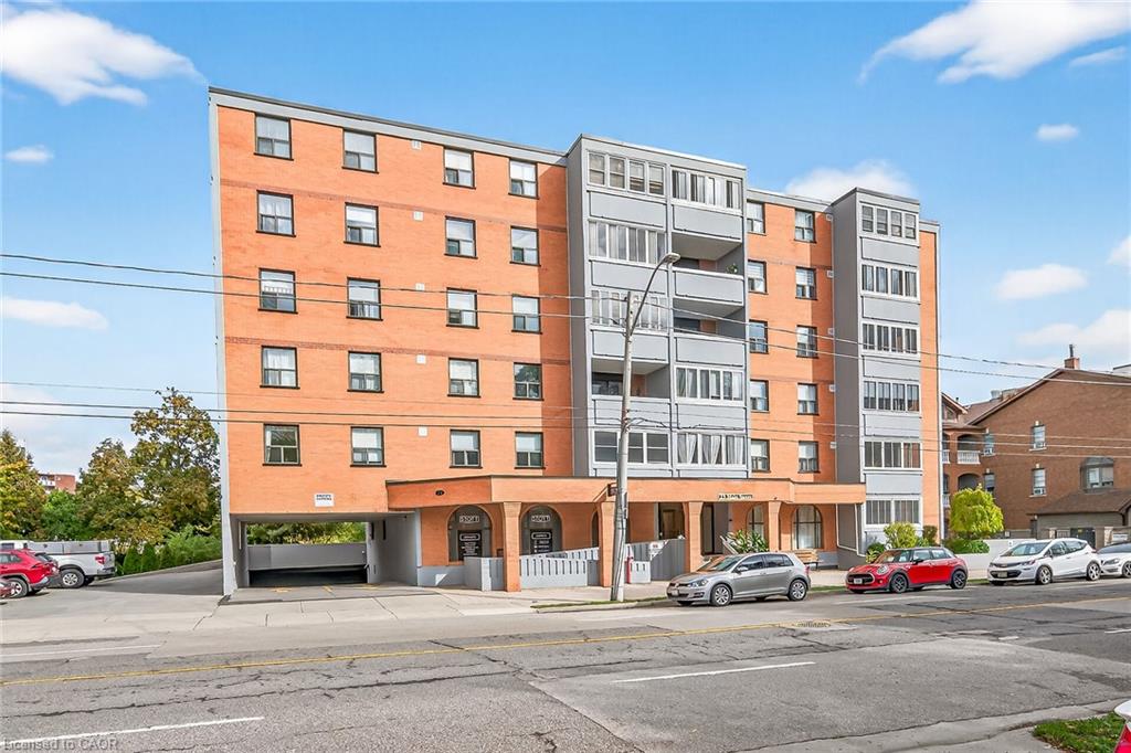 23 Main Street Unit 507, Hamilton, ON L9H 2P7