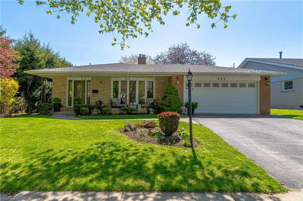 296 Glen Afton Dr, Burlington, ON L7L 1H1