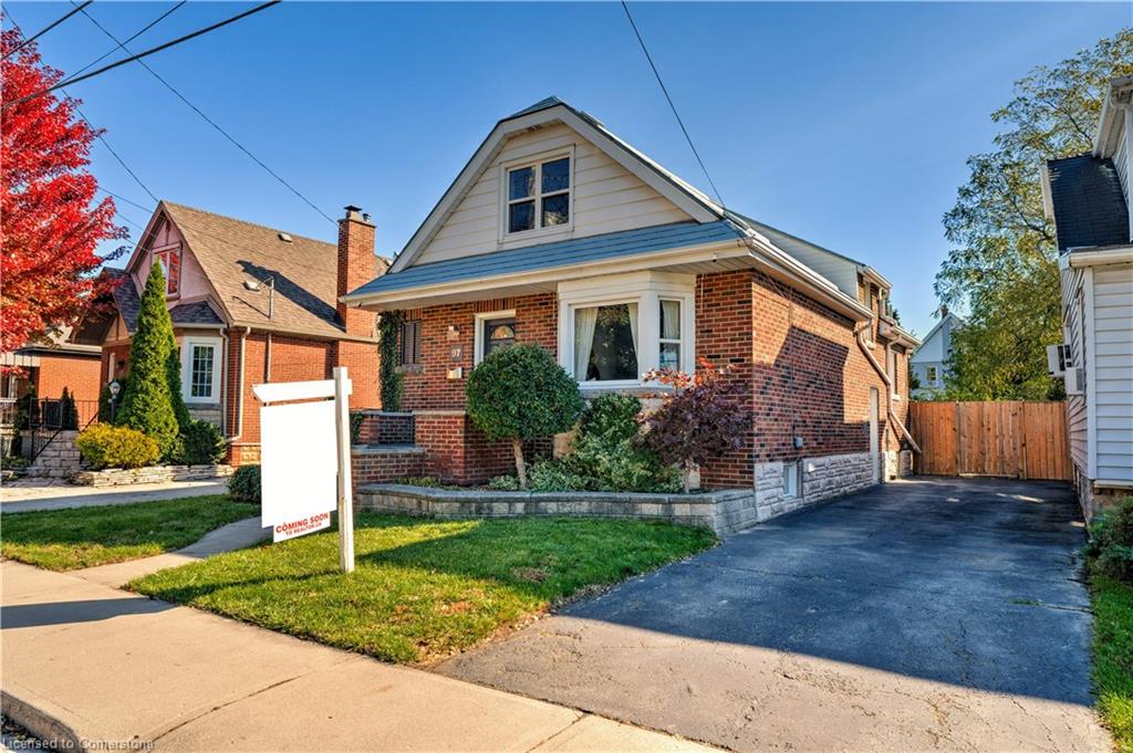 97 Knyvet Ave, Hamilton, ON L9A 3J6