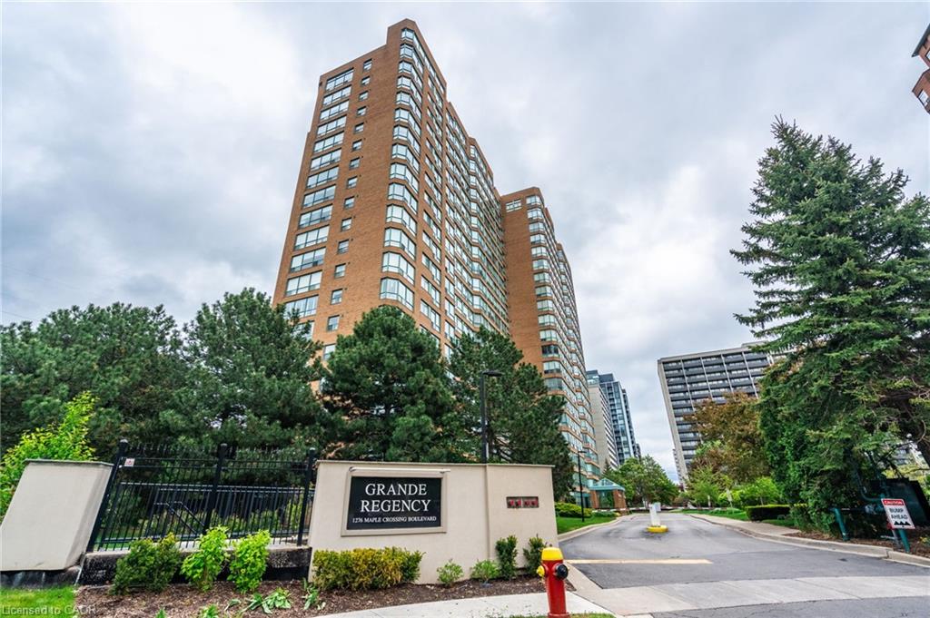 1276 Maple Crossing Boulevard Unit 1203, Burlington, ON L7S 2J9