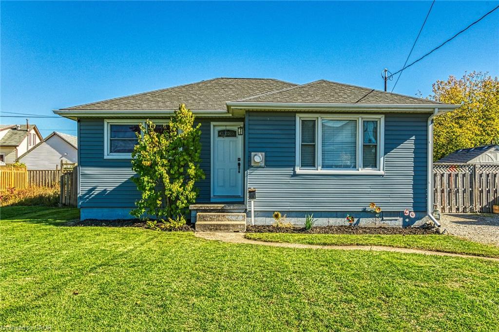 62 Knoll St, Port Colborne, ON L3K 5A6