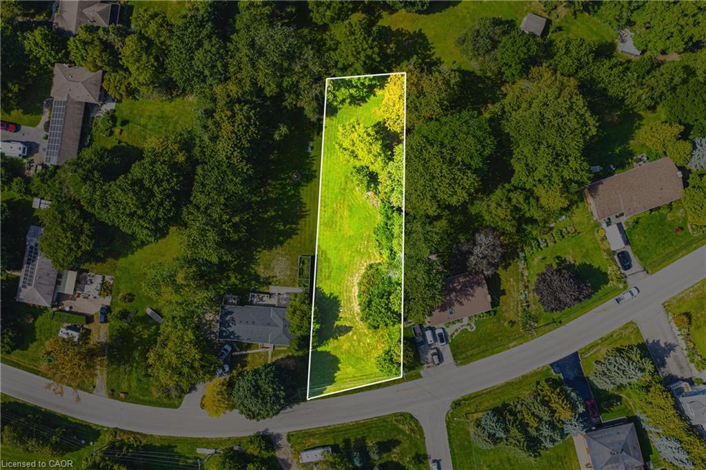 24 Rosebough St, Dundas, ON L9H 5C5