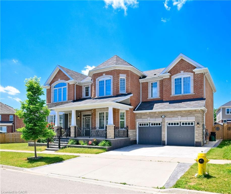 24 Pickett Pl, Cambridge, ON N3E 0B7