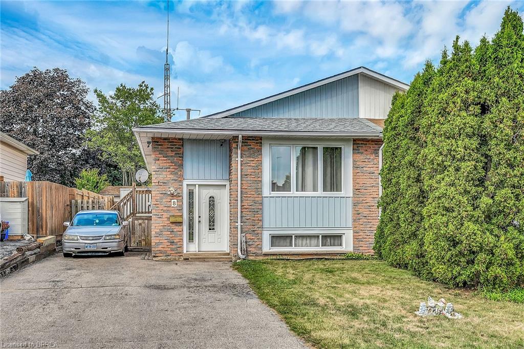 8 Maple Cres, Brant, ON N3L 3R4
