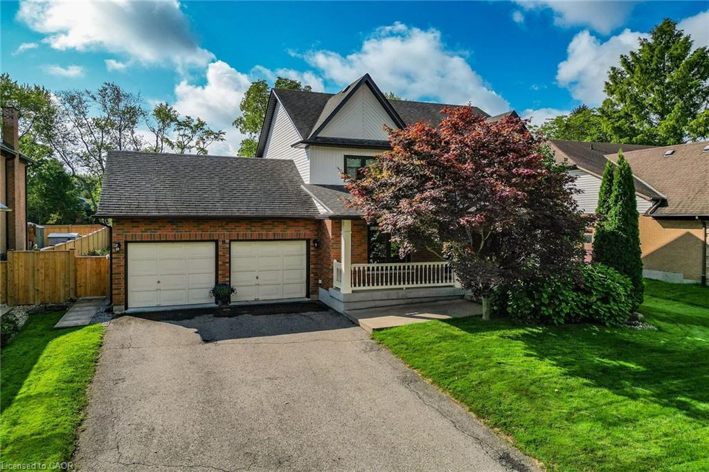 8 Steflar St, Pelham, ON L0S 1E4