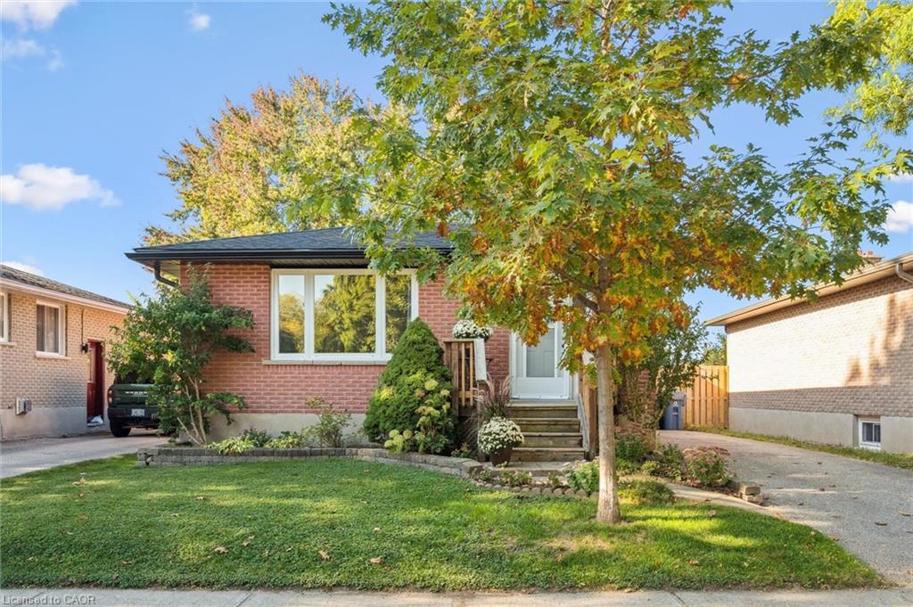 165 Hadati Rd, Guelph, ON N1E 6N3
