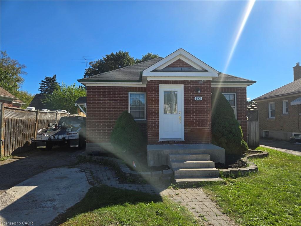 193 Ottawa St S, Kitchener, ON N2G 3T3