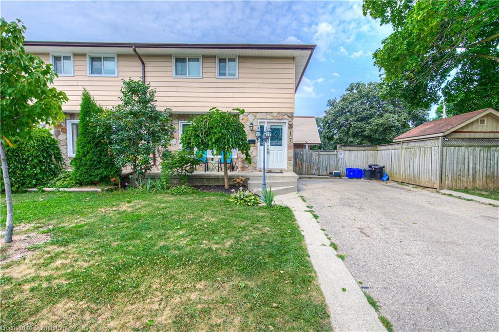 217 Southwood Dr, Cambridge, ON N1S 3S3
