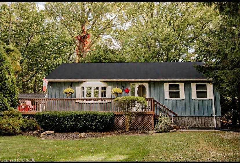 9928 Superior St, Lambton Shores, ON N0M 2L0