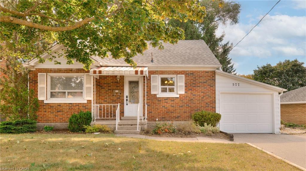 577 Stirling Ave S, Kitchener, ON N2M 3J5