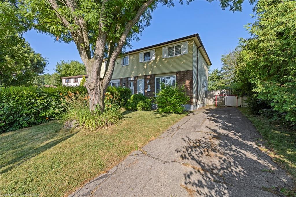 8 Gerrick Ct, Hamilton, ON L9C 6H2