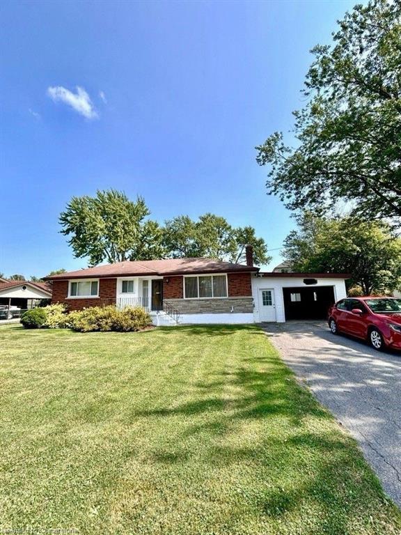 4486 Lyons Creek Rd, Niagara Falls, ON L2G 0L3