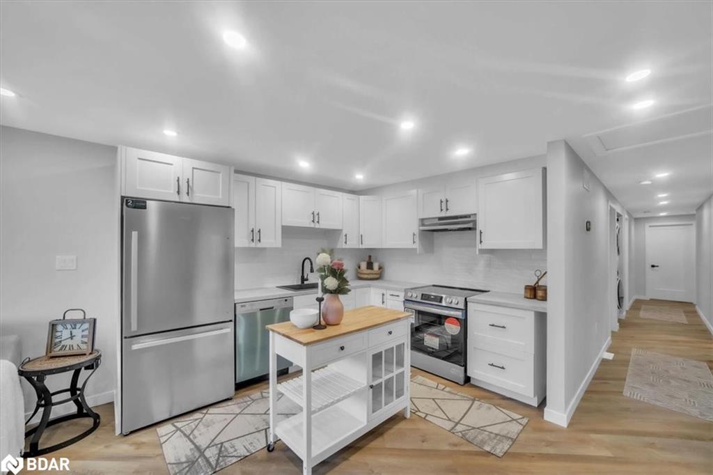 80 Mcanulty Blvd, Hamilton, ON L8H 3H1